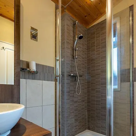 Retreat - White Cross Bay 木屋 *