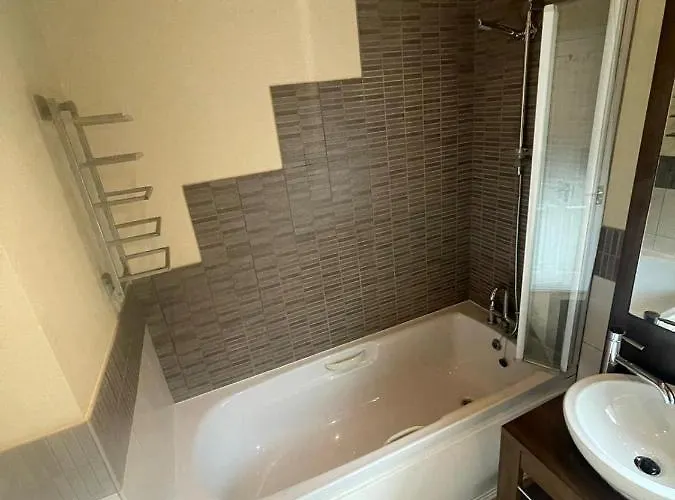 Alpehytte Retreat - White Cross Bay