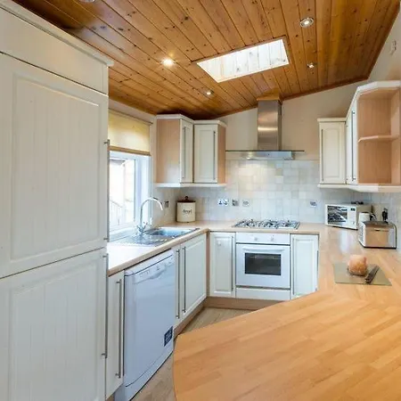 Retreat - White Cross Bay * Windermere